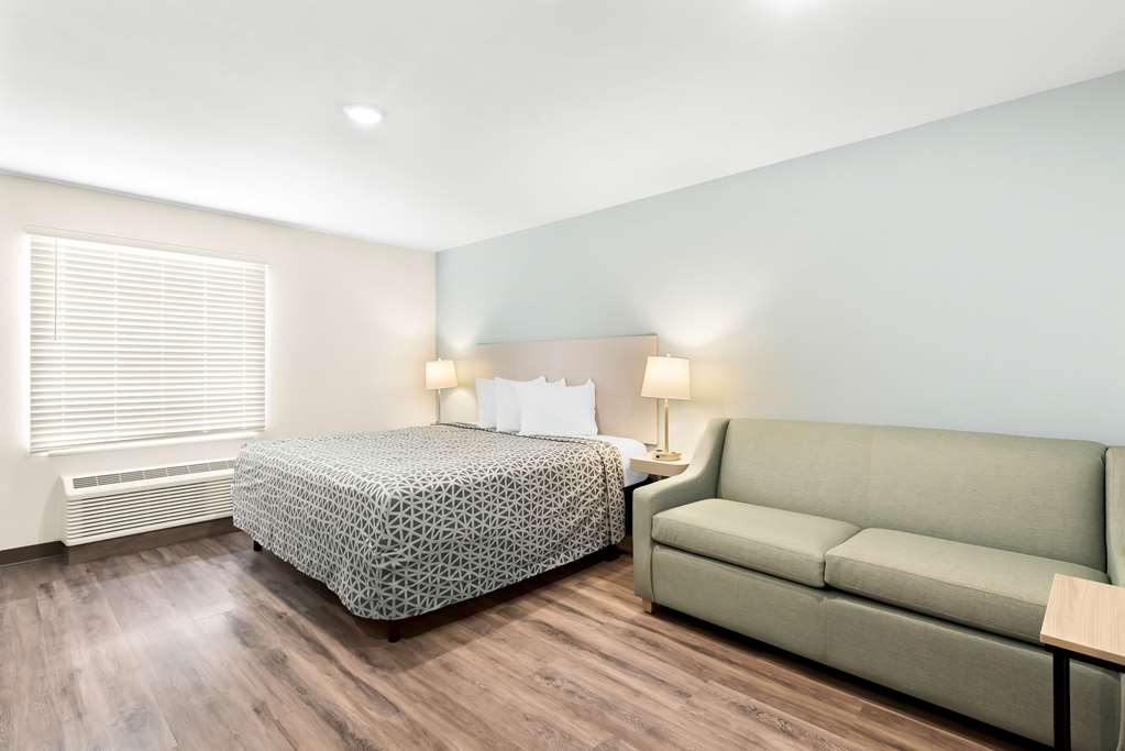 Woodspring Suites Savannah West Chatham Parkway - photo 6