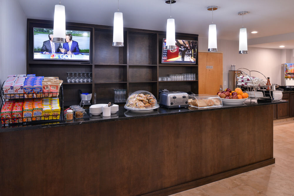 Wyndham Garden Greenville Airport - photo 14