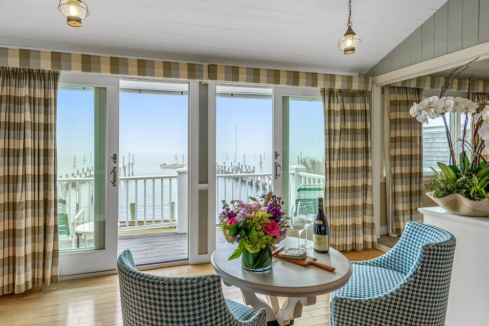 The Harborside Inn - photo 18