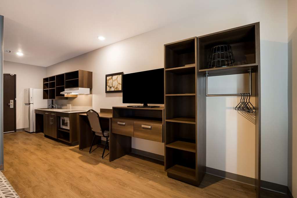 WoodSpring Suites Moreno Valley - photo 9