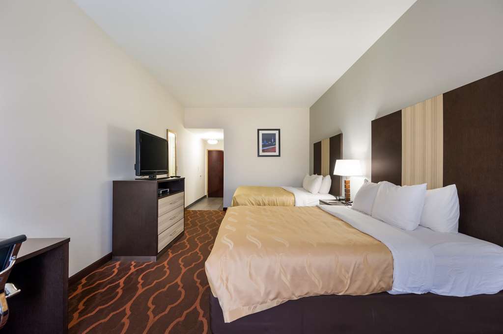 Quality Inn & Suites Huntsville Research Park Area - photo 9