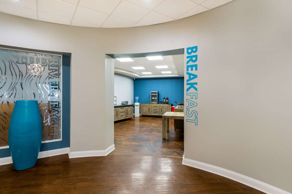 Suburban Studios San Angelo near Convention Center - photo 32