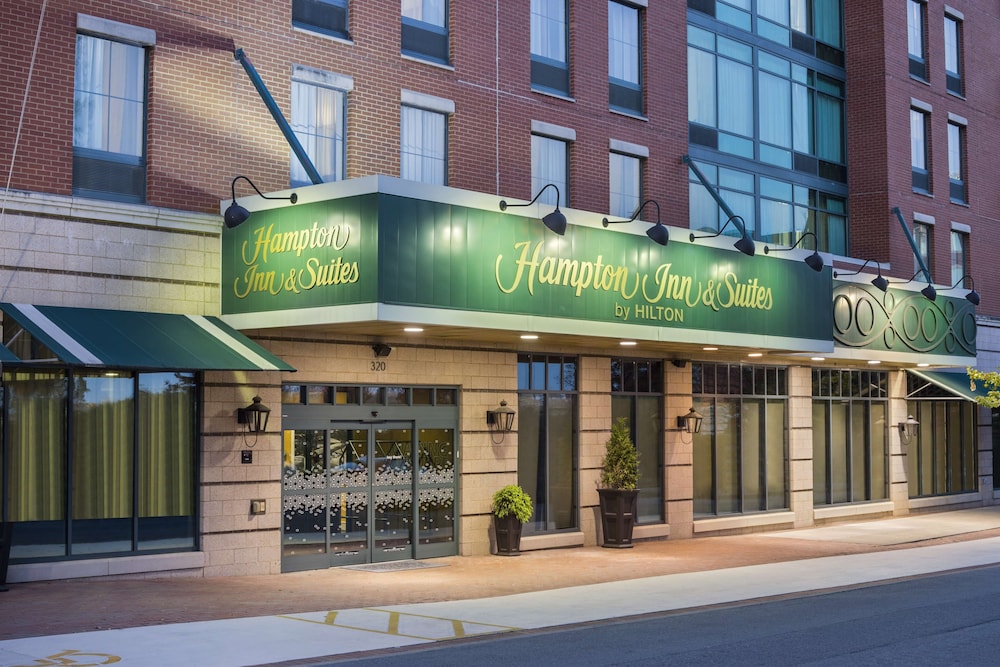 Hampton Inn & Suites Little Rock Downtown - photo 34