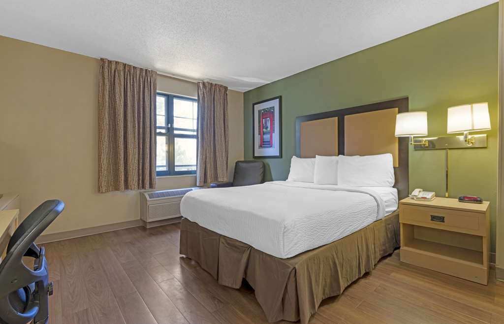 Extended Stay America Suites Stockton March Lane - photo 10