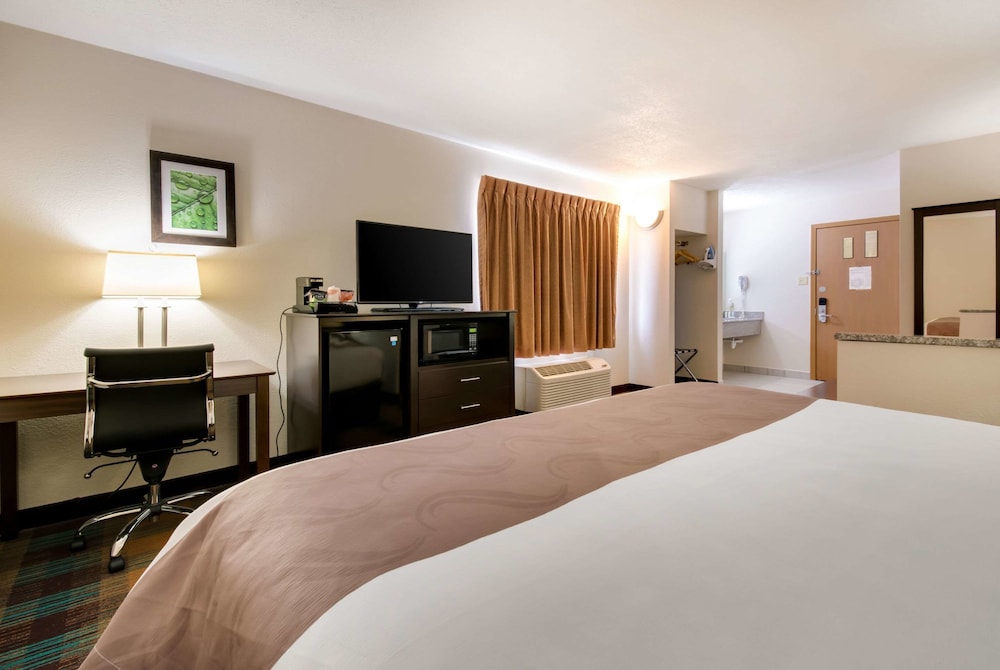 Quality Inn Bloomsburg - photo 18