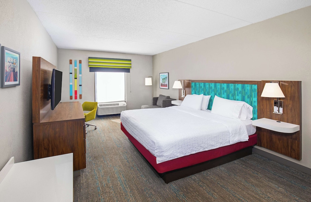 Hampton Inn Selma - photo 8