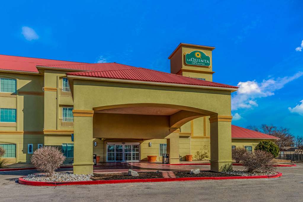 La Quinta Inn & Suites by Wyndham Hobbs - photo 3