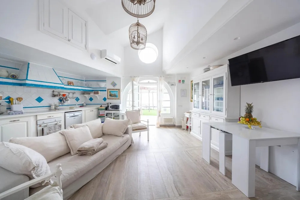 Villa Venere By Myvillacollection — 4-Star Luxury Hotel in Maiori, Italy