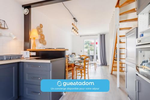 La Blanche Mer Parking 500m plage in Saint-Hilaire-De-Riez, France