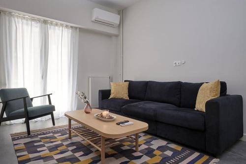 Chic Apt with All Comforts in the Heart of Athens — 4-Star Luxury Hotel in Athens, Greece