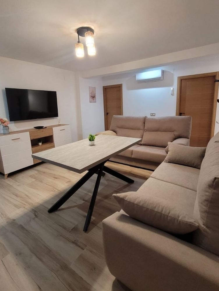 Cazorla Natura Apartamentos Turísticos — 4-Star Luxury Hotel in La Iruela, Spain