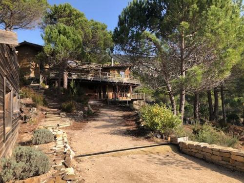 Le Sabel - carbon neutral hotel in Unknown City