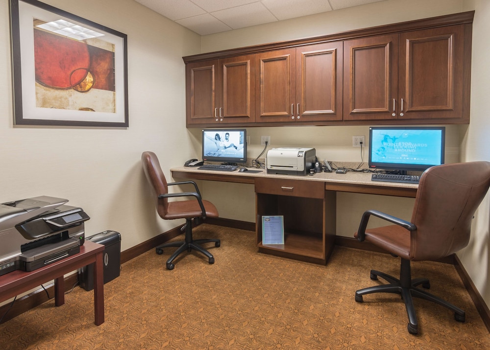 Hampton Inn Bangor - photo 44