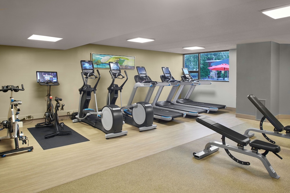 DoubleTree by Hilton Akron Fairlawn - photo 42