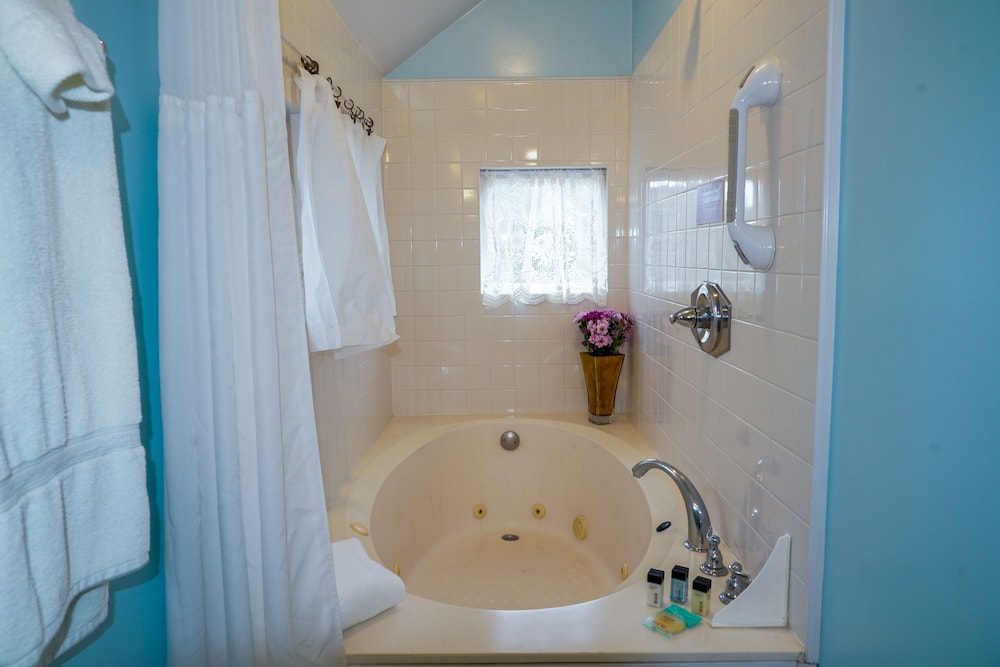 Sweetwater Branch Inn - photo 159