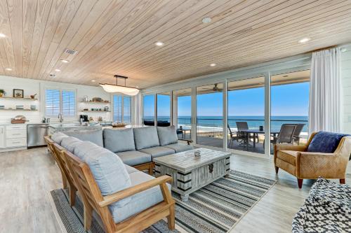 226 S Fletcher Ave in Fernandina Beach, United States