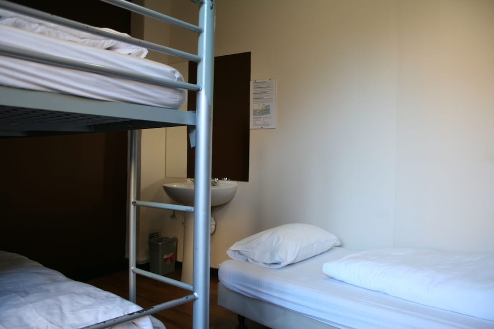 St Christopher’s Inn Bauhaus Budget Hotel Hostel — Brugge — photo 4