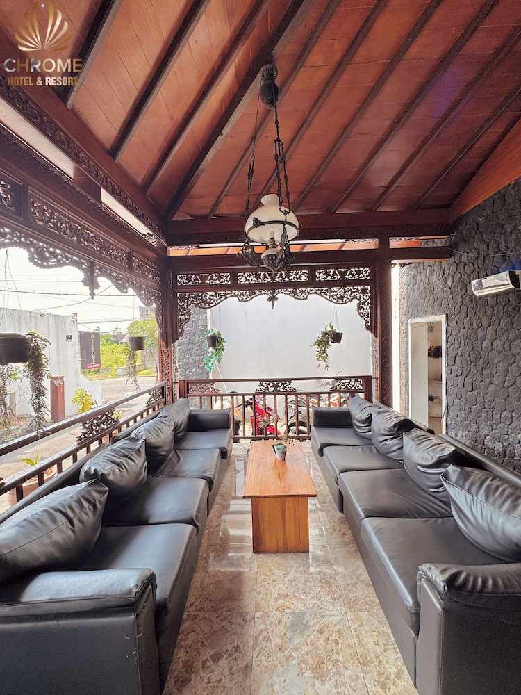 Chrome Hotel & Resort Solo — Colomadu — photo 5
