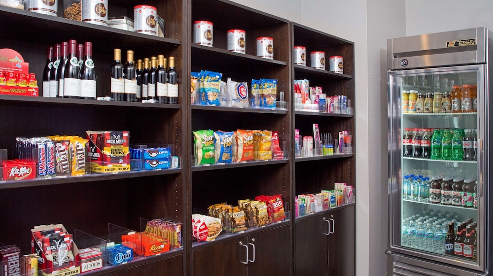 DoubleTree by Hilton Hotel Chicago Wood Dale Elk Grove - photo 28