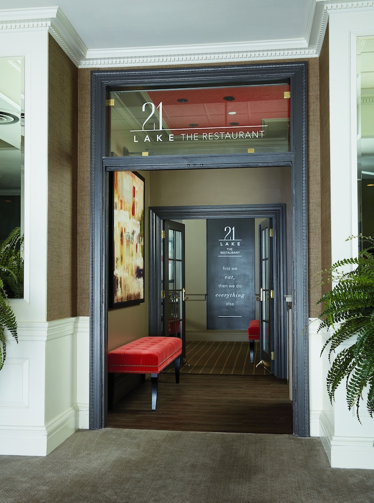 Ethan Allen Hotel - photo 28