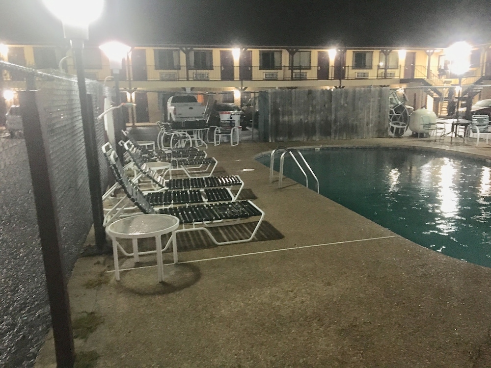 Inn At Mexia - photo 36