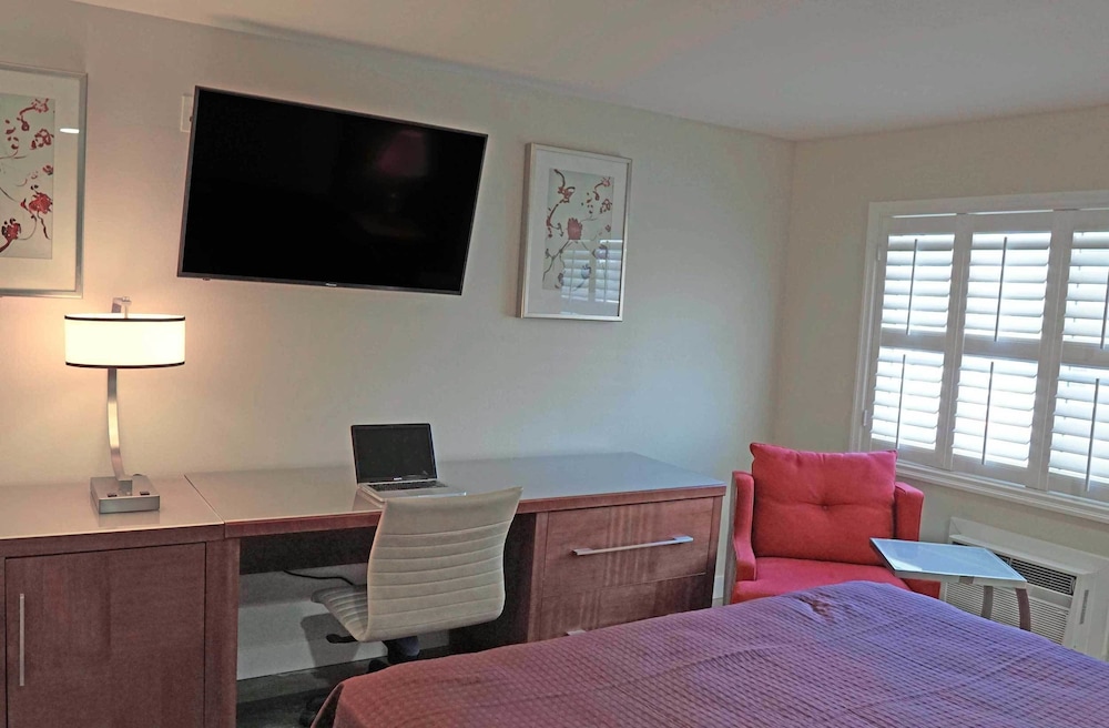 Del Mar Motel - photo 13