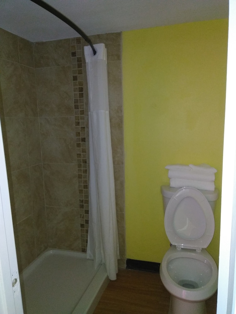 Extend a Suites & RV Park - photo 16