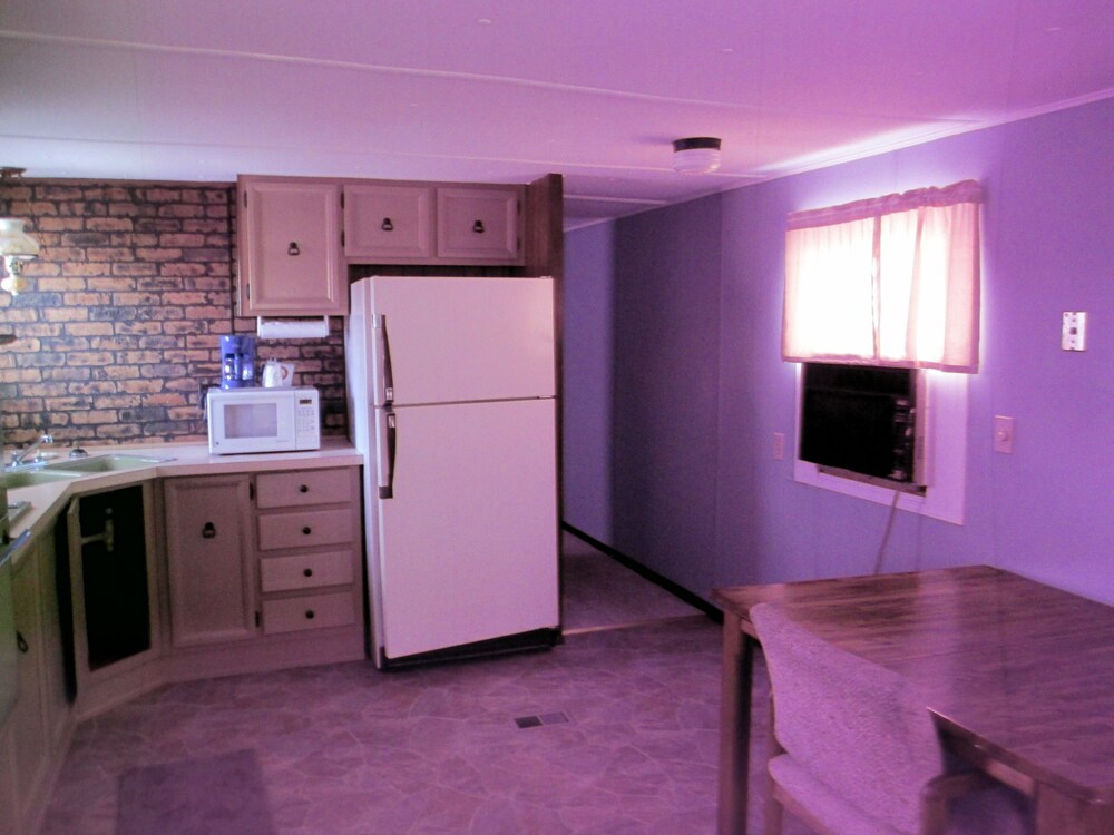 Bad Axe Motel - photo 7