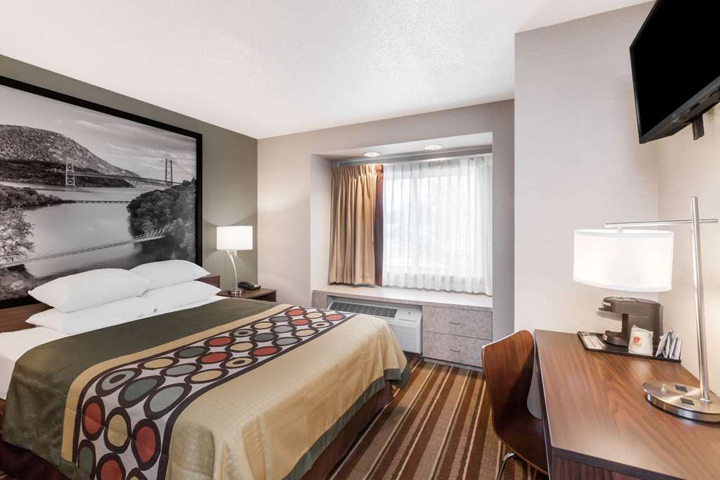 Super 8 by Wyndham Schenectady Albany Area - photo 10