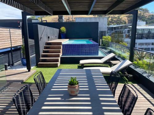 Penthouse with Private Pool Cape Town — 4-Star Luxury Hotel in Cape Town, South Africa