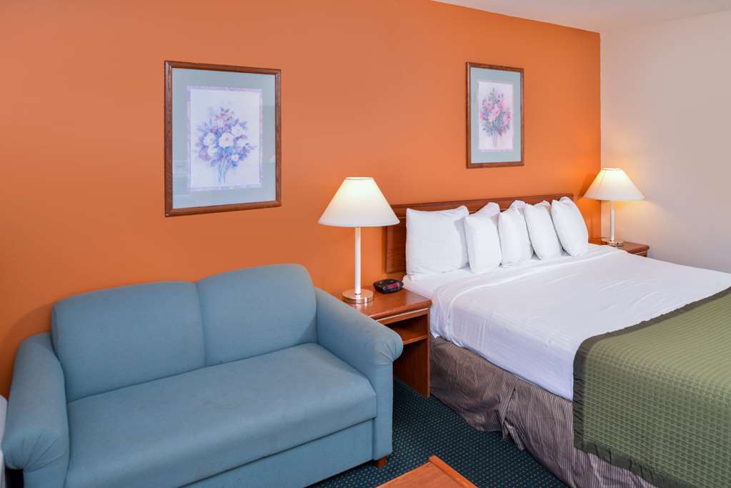 Travelodge Suites by Wyndham Newberg - photo 22