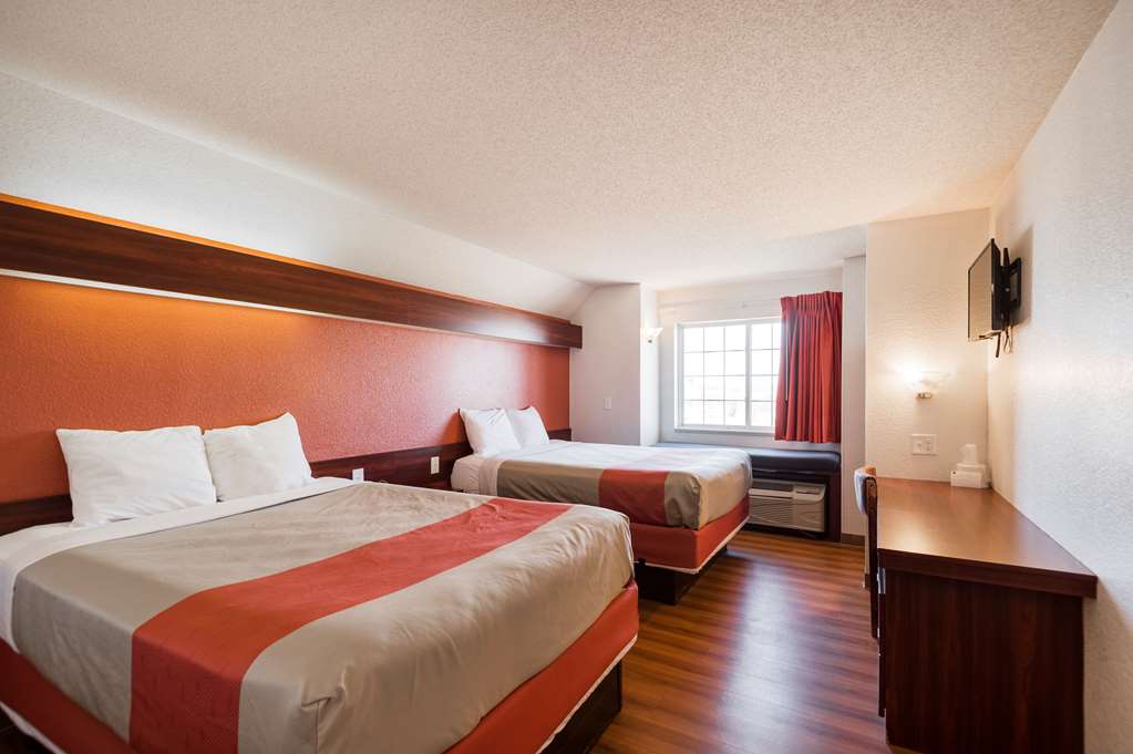 Motel 6 Olathe KS - photo 18