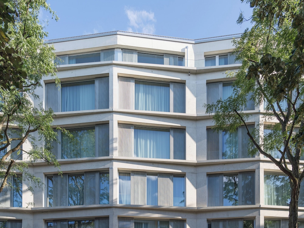 Carlotta Apartments — 4-Star Luxury Hotel in Berlin, Germany
