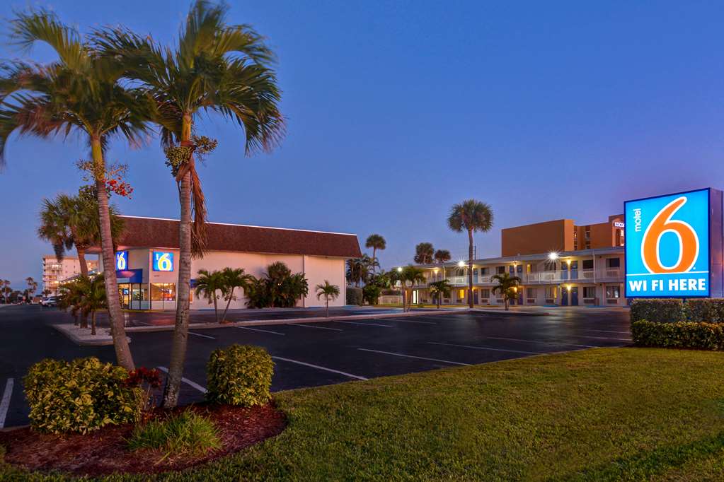 Motel 6 Cocoa Beach FL - featured photo