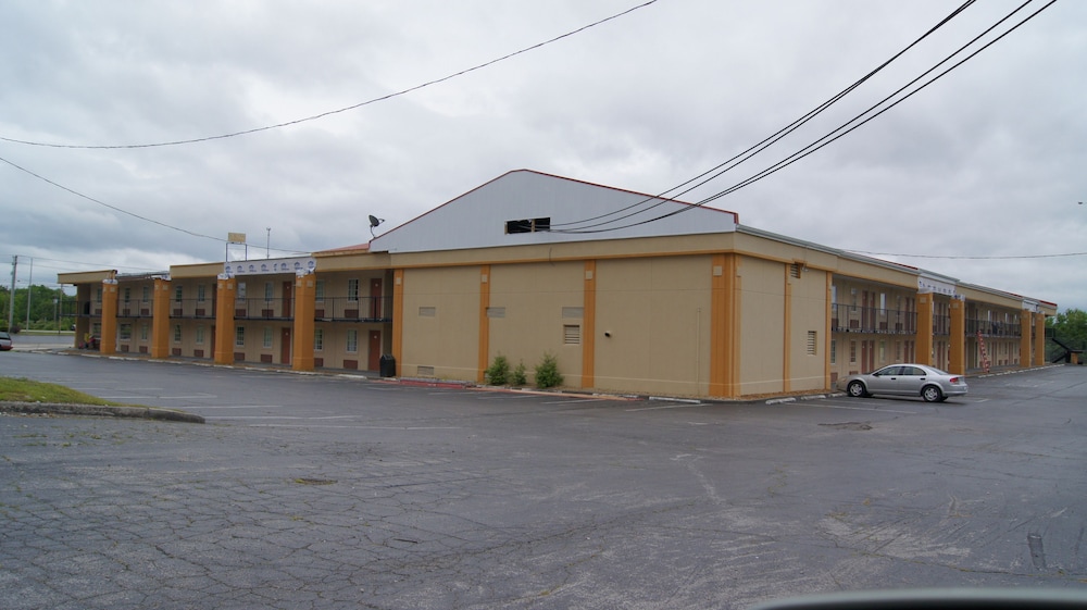 Executive Inn — Texarkana
