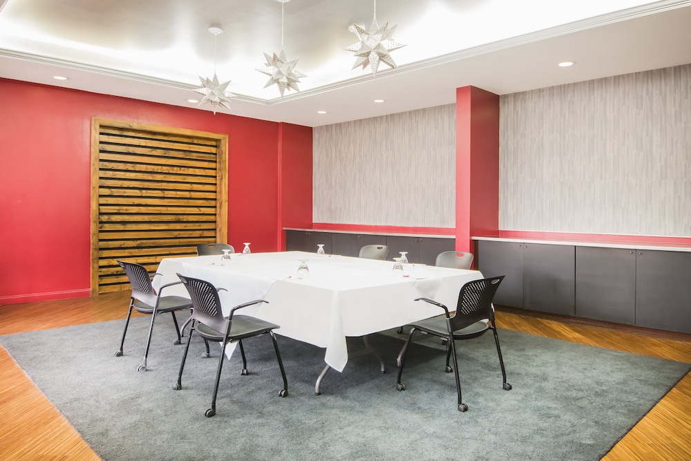Crowne Plaza Ventura Beach by IHG - photo 64