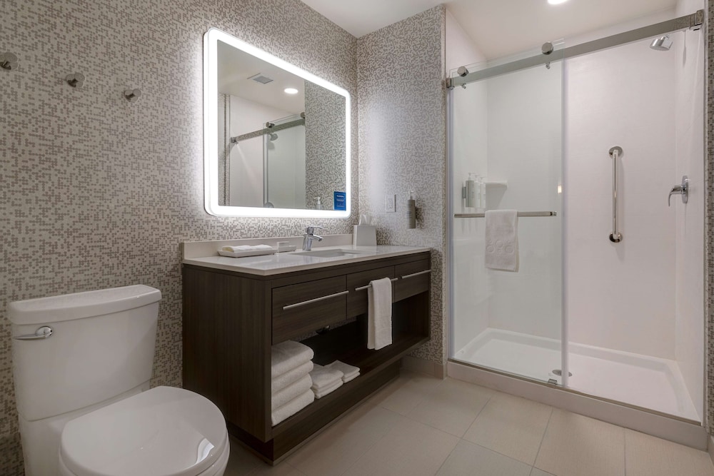 Home2 Suites by Hilton Redding - photo 31