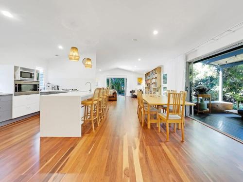 Mudjimba Beach Haven Stroll to the Water — hotel in Mudjimba