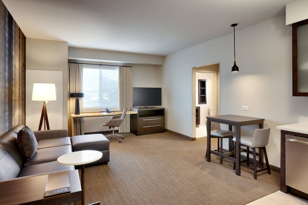 Residence Inn by Marriott Columbus Airport - photo 17
