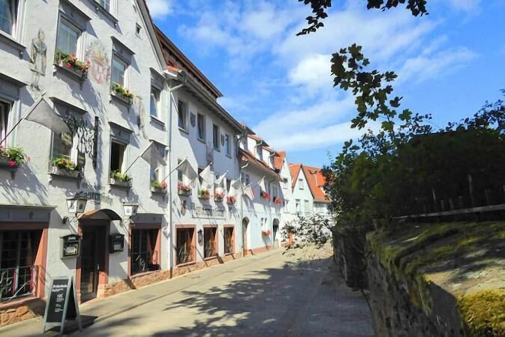 Hotel Wappenstube — Erbach
