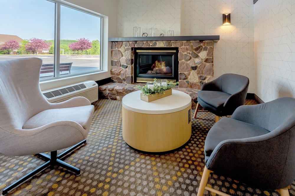 Holiday Inn & Suites Wausau Rothschild by IHG - photo 57