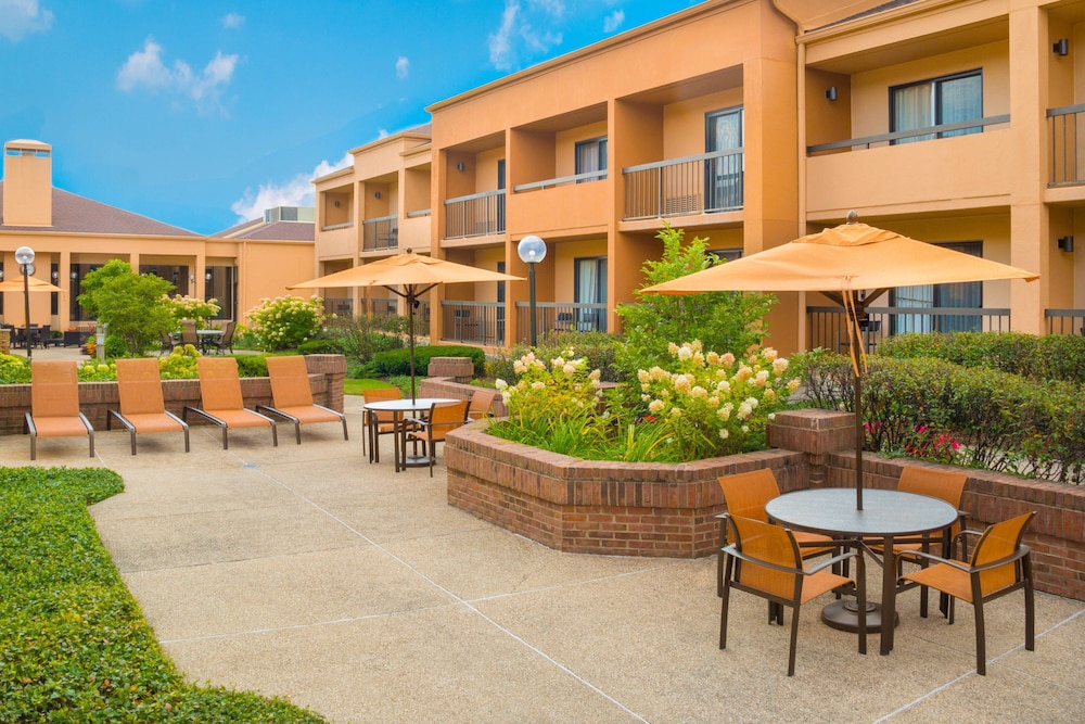 Courtyard by Marriott Chicago Deerfield - photo 31