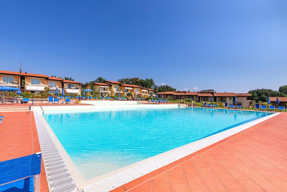 Montecolo Resort F2 by Wonderful Italy — hotel in Manerba Del Garda