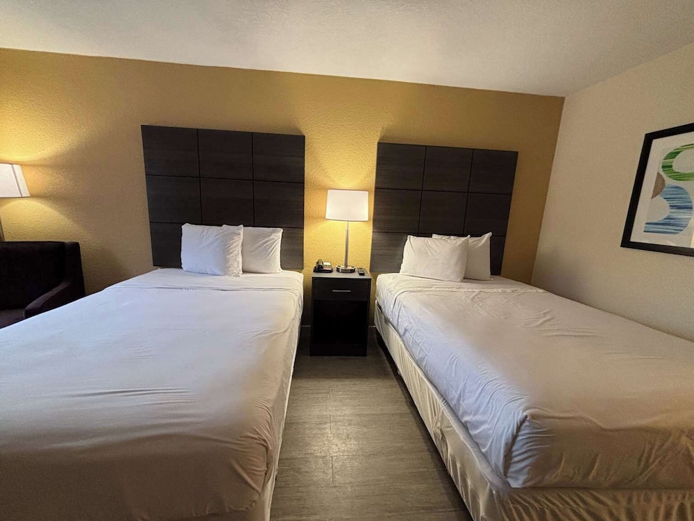 Studio 6 Suites Charlotte NC Northlake - photo 8