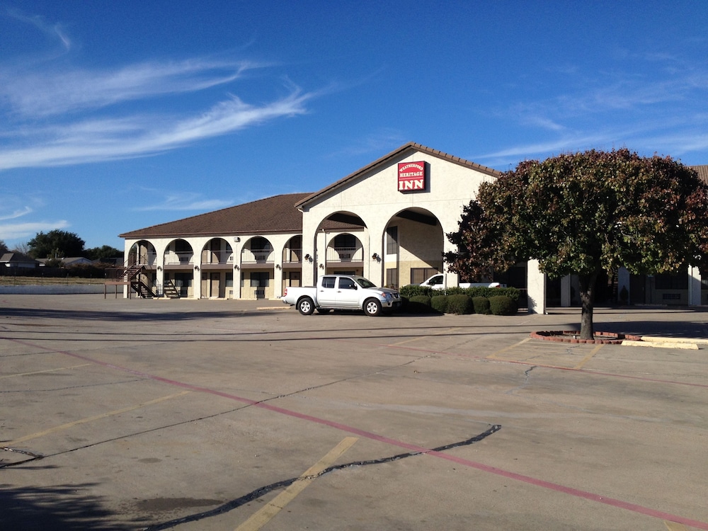 Weatherford Heritage Inn - photo 16