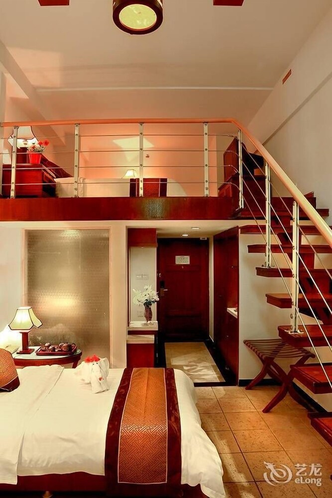 Sanya Haiyuebay Holiday Hotel — hotel in Sanya