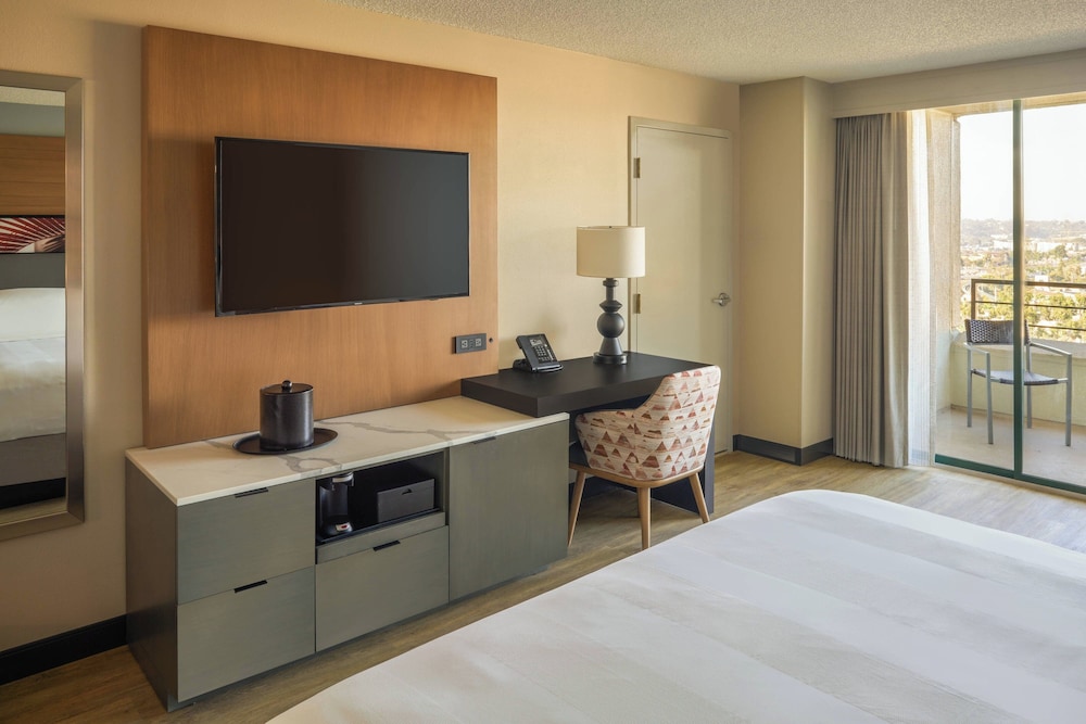 San Diego Marriott Mission Valley - photo 8