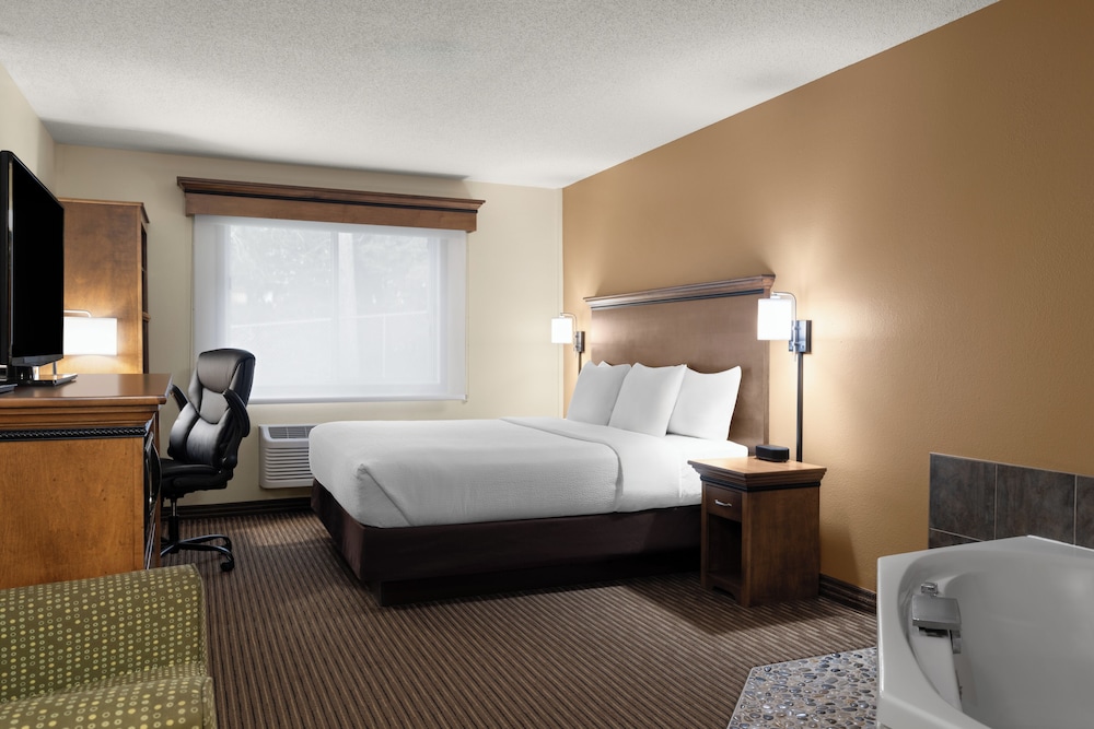 Country Inn of Two Harbors - photo 10