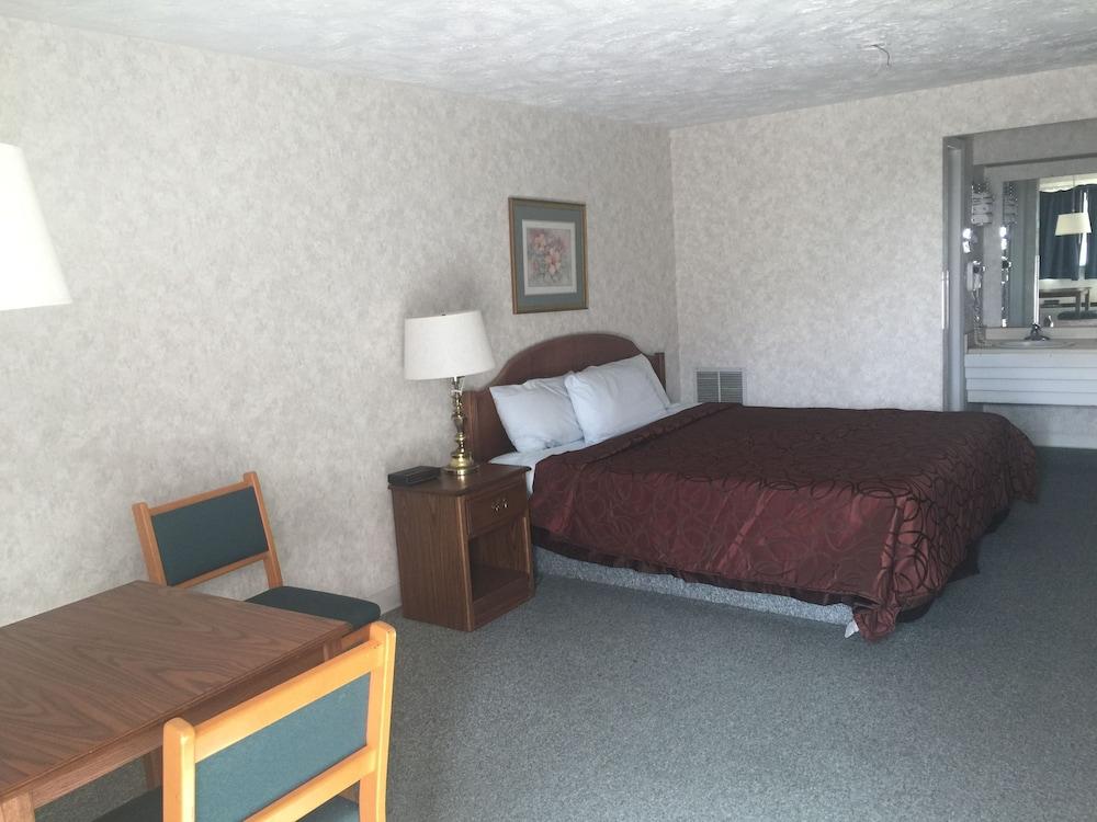 Knights Inn Cozad Lexington Area - photo 15