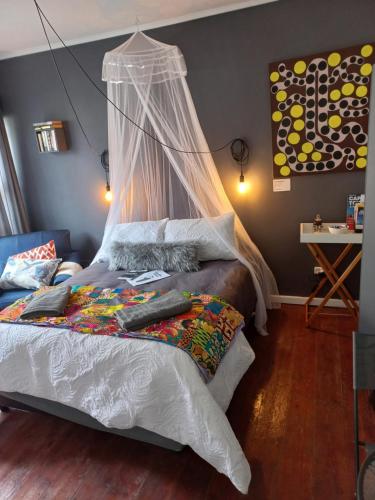 Seaside Getaway @ Swallow House Suite #1